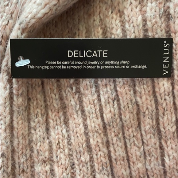 Sooo Cute Sweater! - Picture 3 of 5